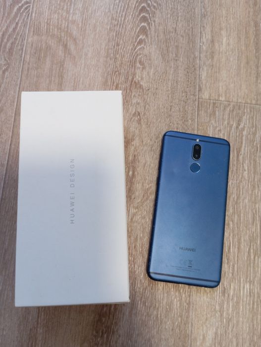 Смартфон Huawei Mate 10 Lite 4/64GB Blue (Гарний стан, батарея тримає чудово, комплект)