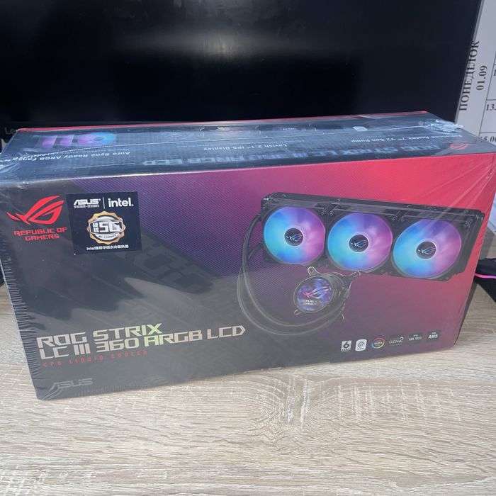 Водяне охолодження ASUS ROG STRIX LC III 360 ARGB LCD