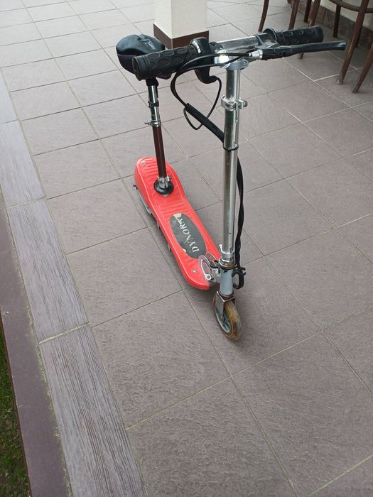 Hulajnoga elektryczna dziecięca używana