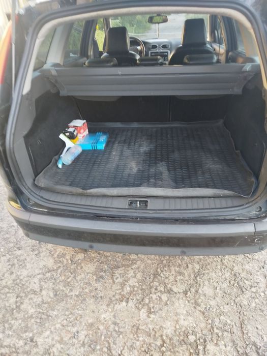 Продам Форд фокус 2 2.0дизель 2005года 
Есть ньюансы по кузову (дырка