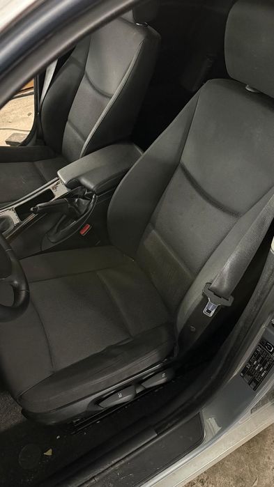 Fotele, boczki, kokpit kpl bmw e90