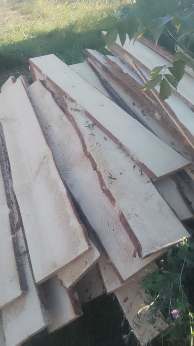 Доска  не обрезная