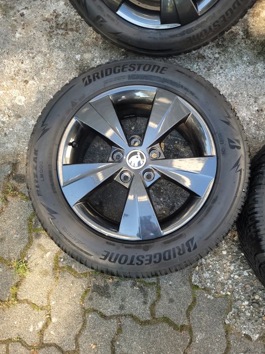 Koła Zimowe Alufelgi Skoda Octavia 205/60 R16