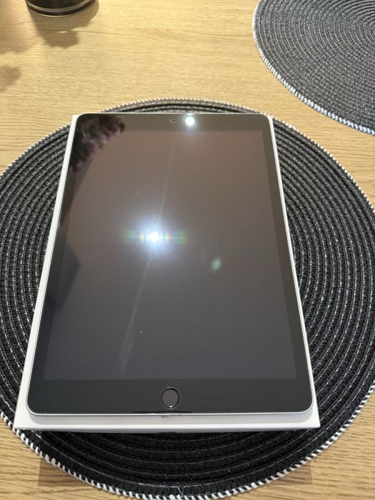 Apple iPad 9. generacji – model A2602 – 64 GB – Wi-Fi
