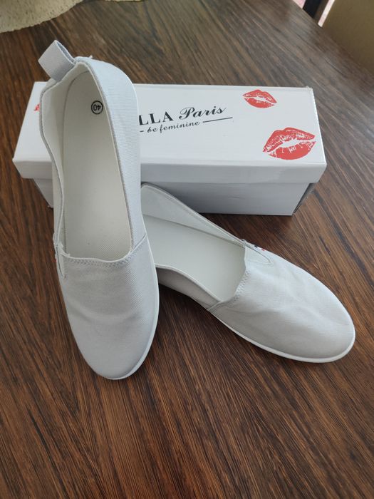 Tenisówki firmy Bella Paris