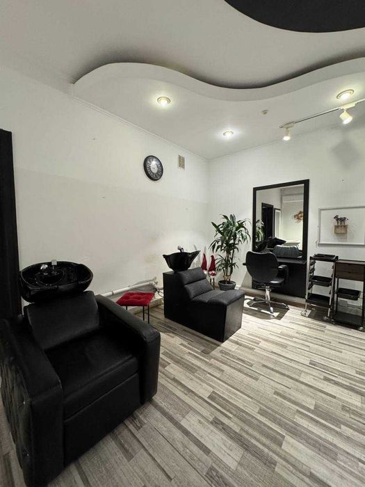 Діючий бізнес ǀ Салон краси - Перукарня з меблями, центр, Чорновола