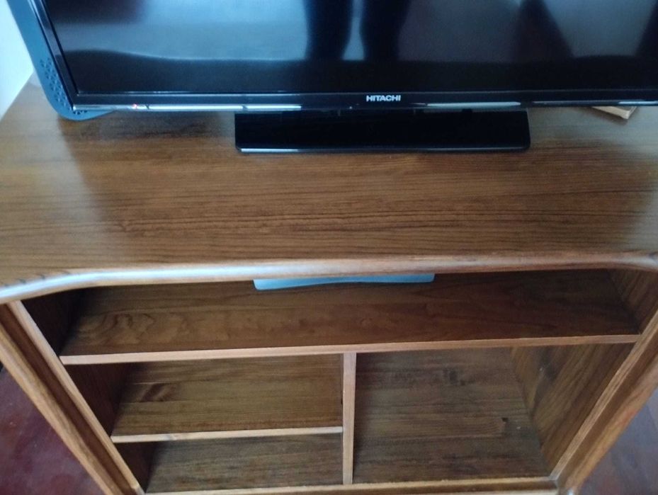 Móvel TV em madeira