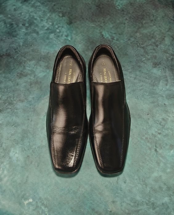 Eleganckie czarne loafersy męskie ze skóry naturalnej, rozmiar 41 - Świetne