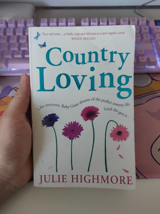 Продам книгу Country Loving - Julie Highmore