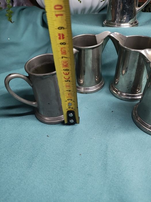 Vintage kolekcjonerski naczynia sygnowany