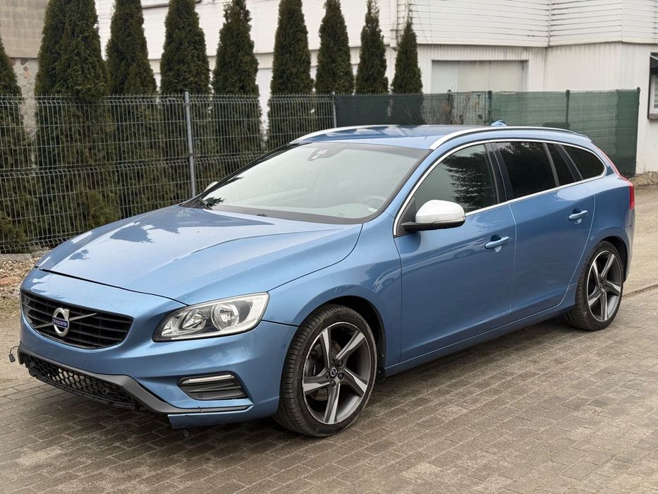 Volvo V60 R-Design / Automat / T4 190KM