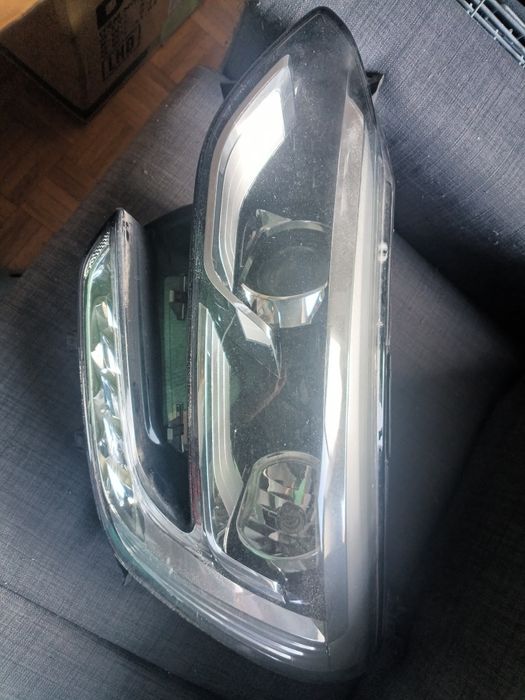 Vendo óptica direita Valeo Renault Megane