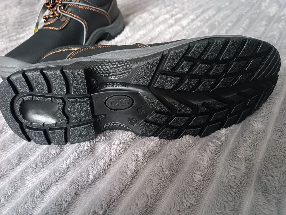 Чоловічі черевики