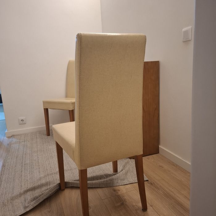 Conjunto aparador + 2 cadeiras