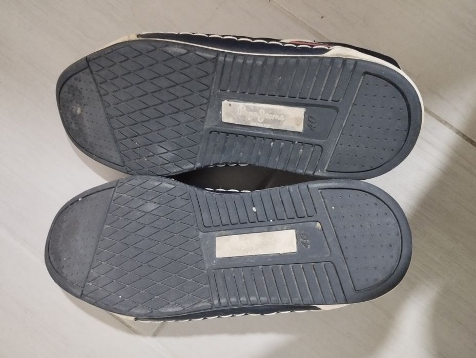 Sapatilhas Pepe Jeans em bom estado