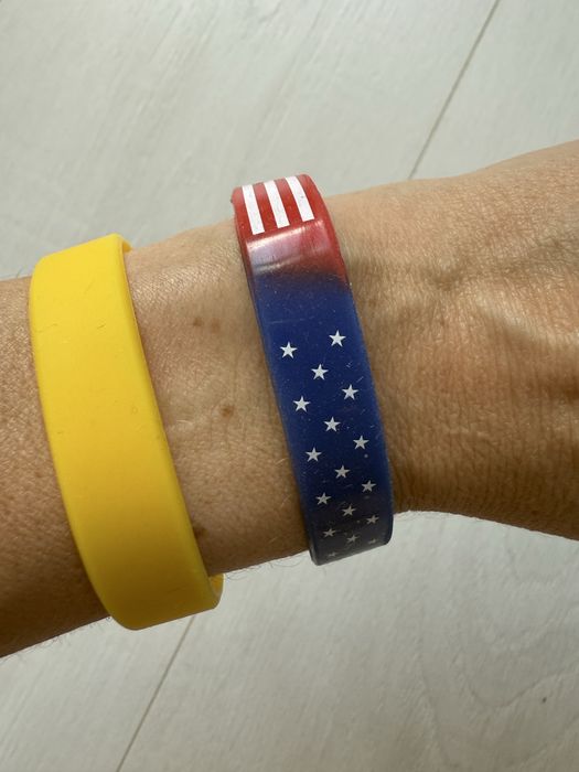 Силиконовые браслеты