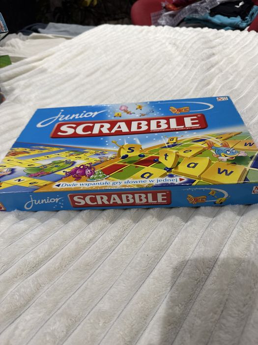 Scrabble Junior- 2 wspaniale gry słowne w 1