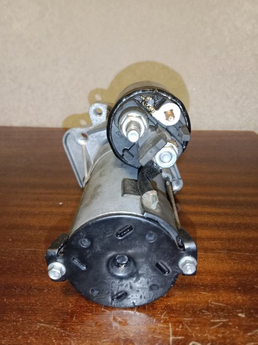 Продам стартер на меган, сценік