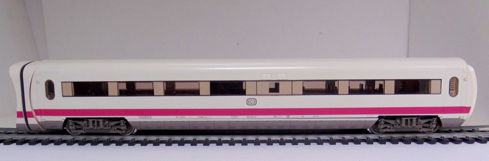 Проміжний вагон експрес потягу BR 410 ICE Marklin 4171, H0 (1:87).