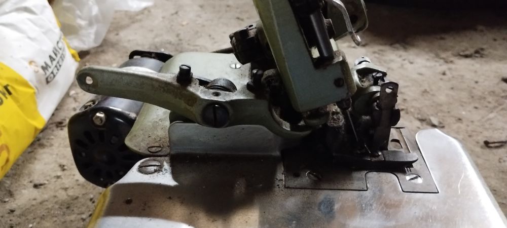 оверлок швейна машинка seiko GN1-2