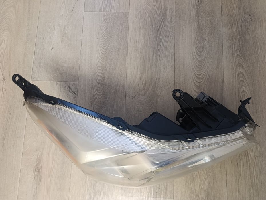 Фара передняя правая Subaru Forester 14-16 SJ (дорестайлинг)