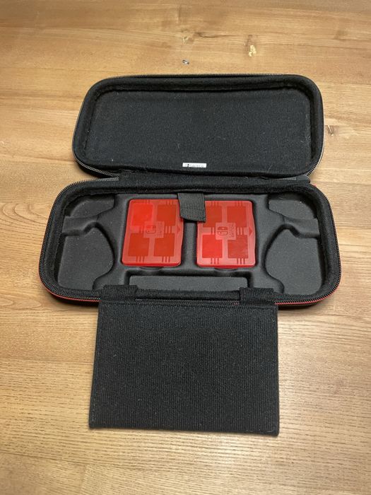 Nintendo Switch 1 ledwo używane, pełen zestaw [ HAC-001(-01)]