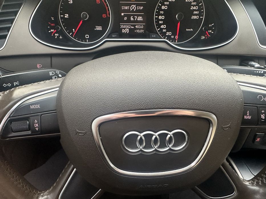 Audi A4  2.0d 2014р