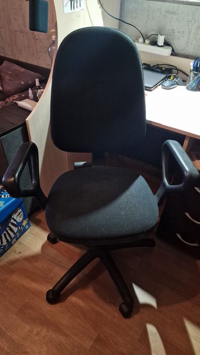 Компьютерное кресло (только Днепр)