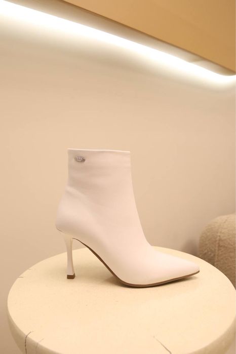 Ботильйони маленьких розмірів 33, 34, 35