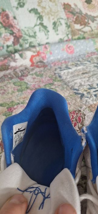 Sprzedam buty hala, koszykówka  Nike Kyrie 3 "Duke" 28.5 cm wkladka