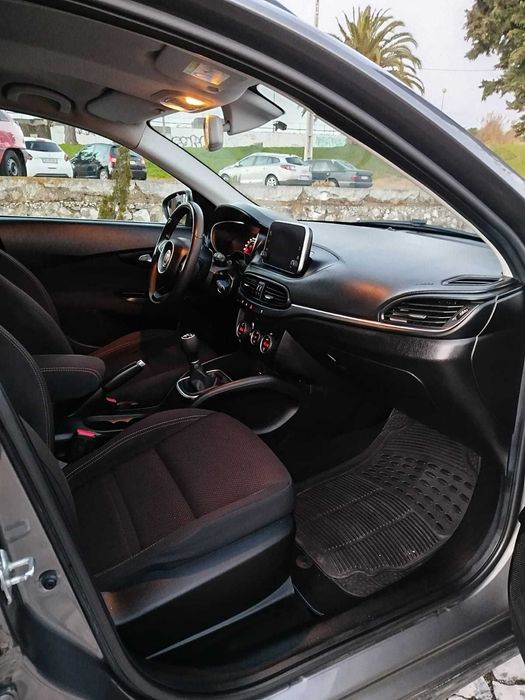 Fiat Tipo Station Wagon 1.3 M-Jet Lounge