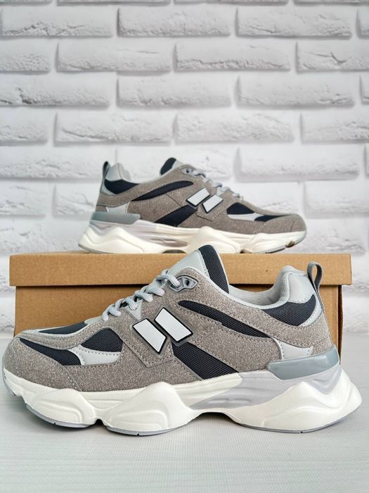 Легкі чоловічі кросівки .Зручно щодня!!!