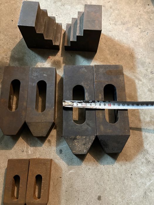 Łapa dociskowa prosta, schodkowa.