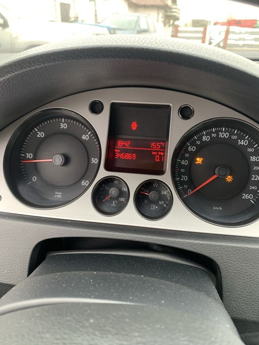 Vw passat kombi tdi uszkodzony