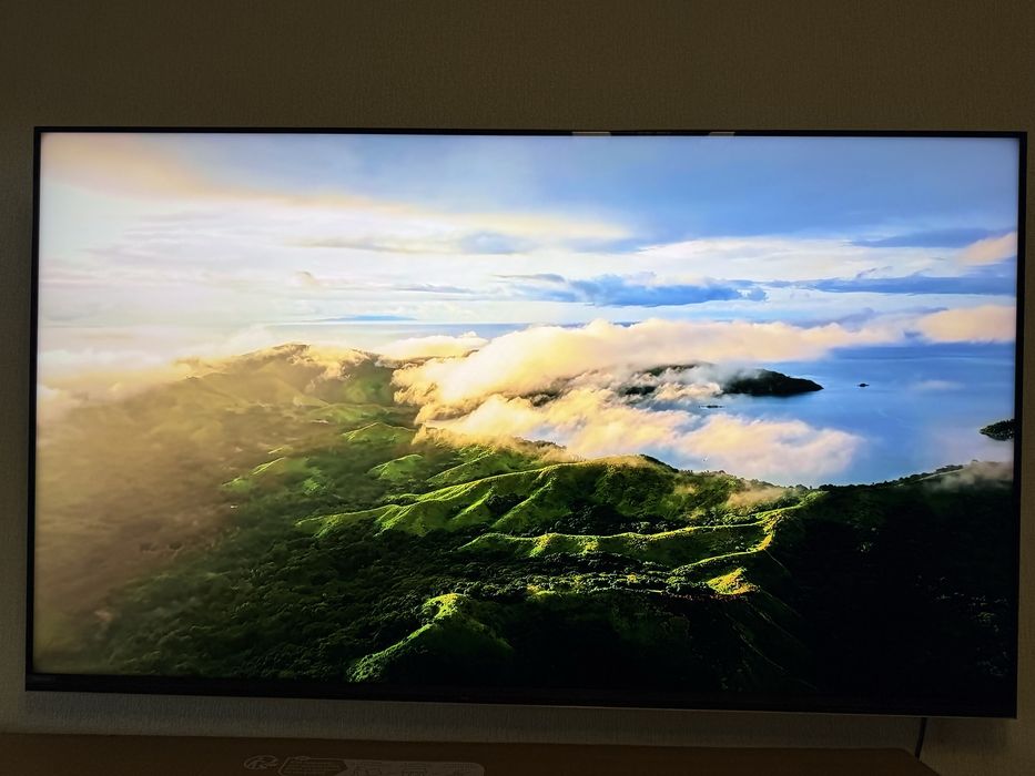 Телевизор Hisense 65U8NQ 65″ | Mini-LED | 4K Smart TV | Идеальное состояние