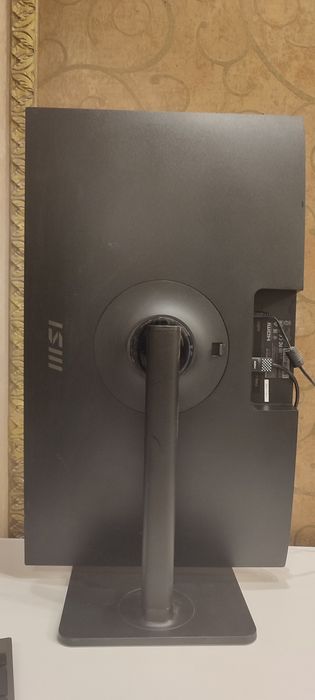Монітор msi md271p