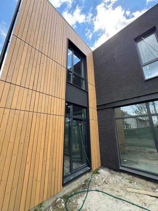 ПРОДАЖ КМ At Home с.Бірки ОКРЕМИЙ будинок 170м2, 7.5 сот, всі комунікації