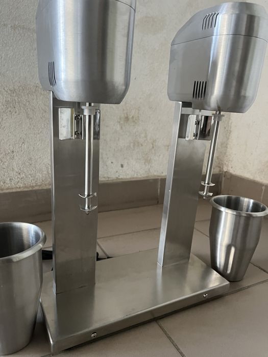 Міксер для молочних коктейлів професійний Frosty