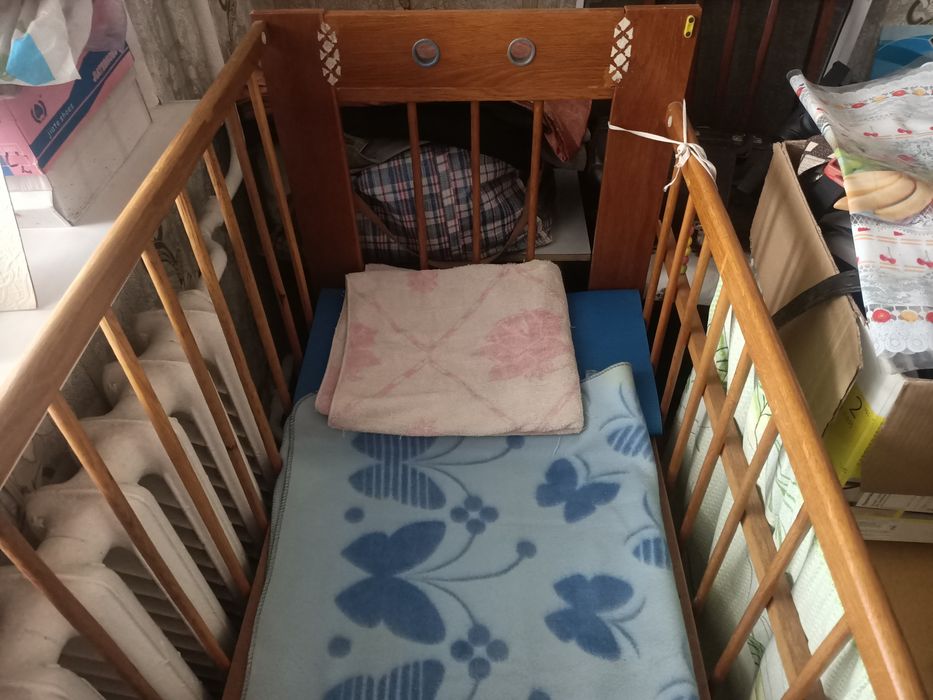 Продам детскую кроватку