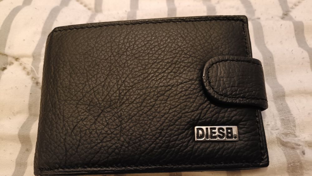 Carteira Nova, nunca usada