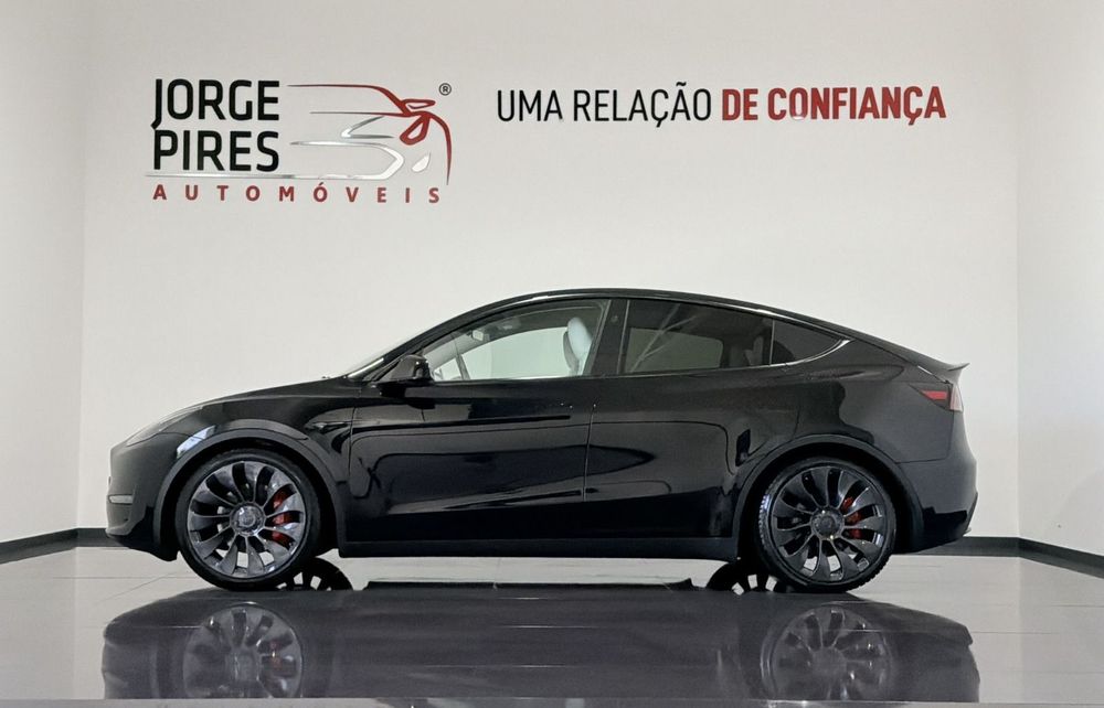 Tesla Model Y Performance Dual Motor AWD