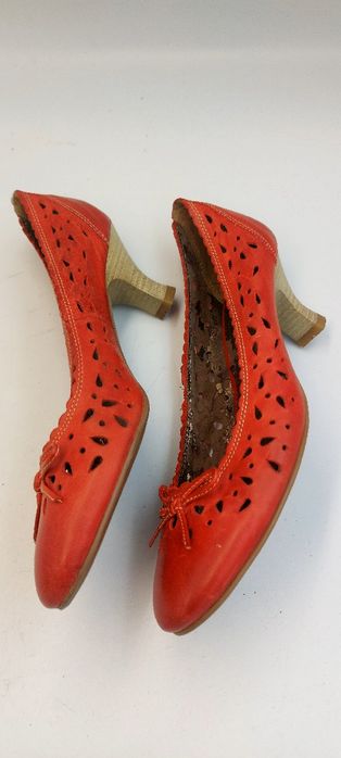 Buty na obcasie rozmiar 38