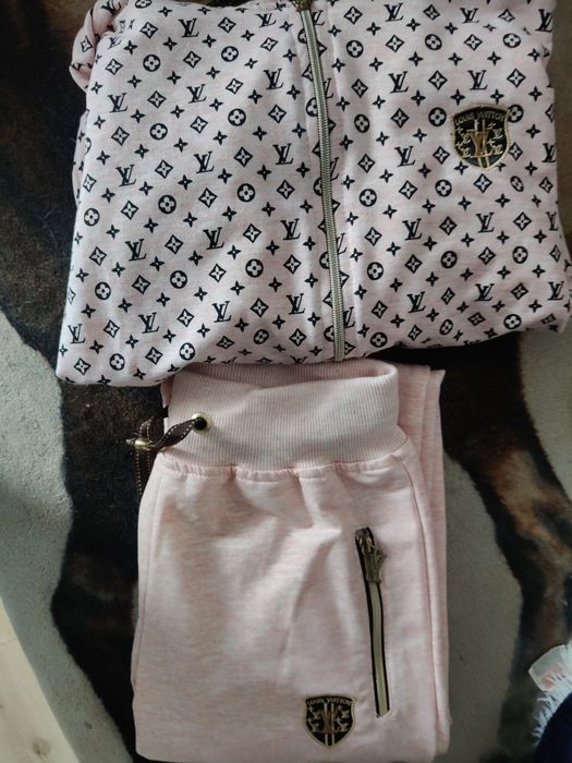 Kompletny dres louis vuitton