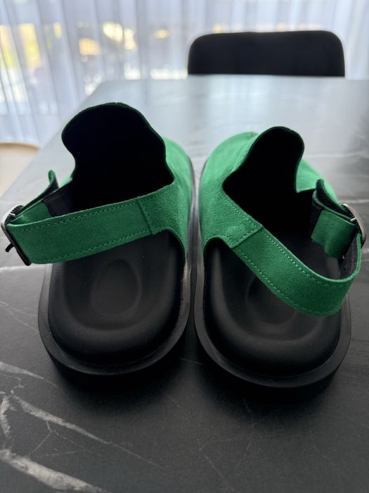Клоги зеленого кольору , нові