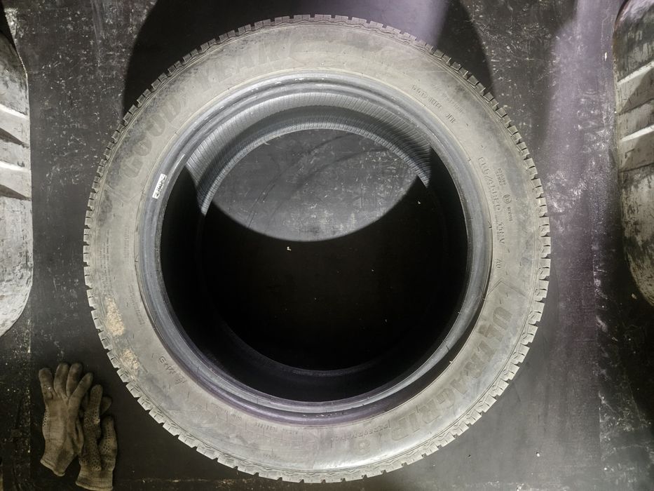 285 45 R20 24р.шини Goodyear