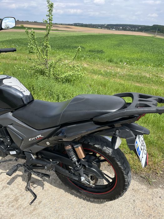 Мотоцикл Lifan cityr 200