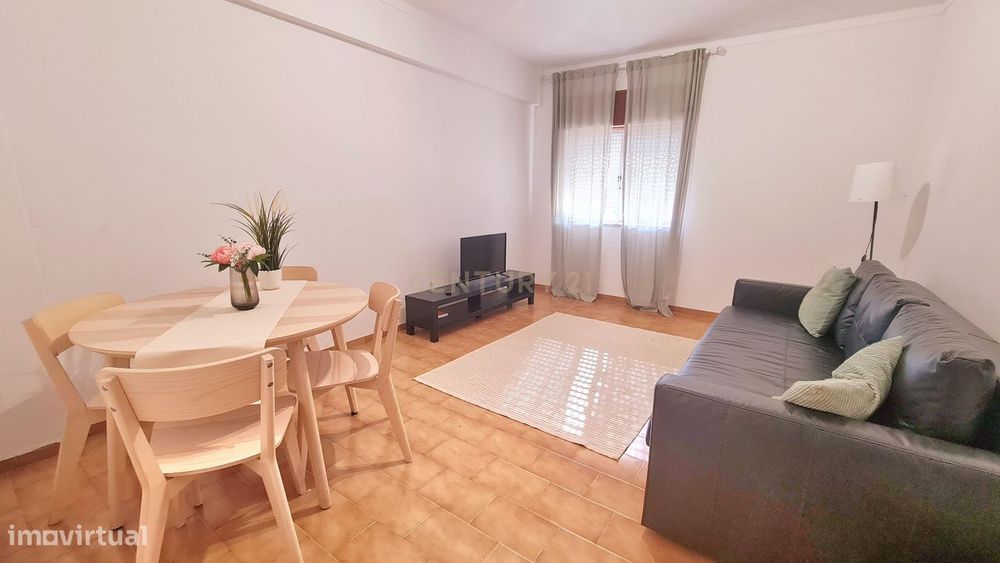 Apartamento T3, com Terraço, a 50m do Aqua Portimão