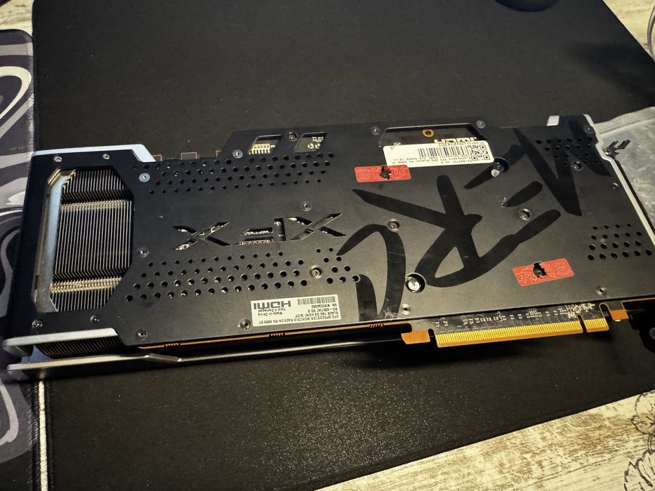 Відеокарта XFX AMD Radeon RX 6900 XT 16GB Speedster MERC під ремонт, донора