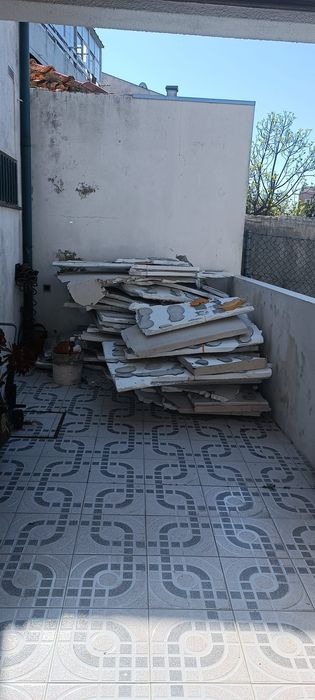 Faço recolhas de entulho