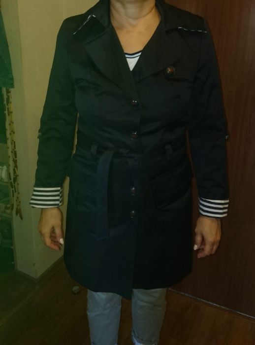 жіночий плащ, тренч синього кольору